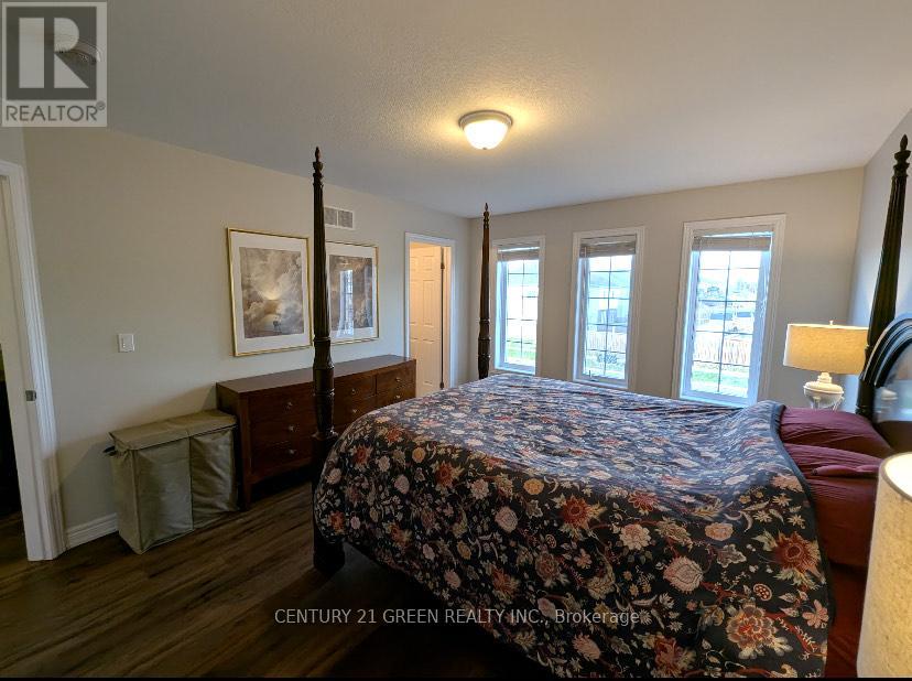 371 Vincent Drive, North Dumfries, Ontario  N0B 1E0 - Photo 19 - X12549726