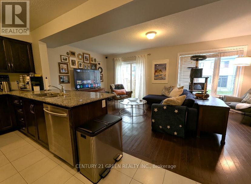 371 Vincent Drive, North Dumfries, Ontario  N0B 1E0 - Photo 6 - X12549726