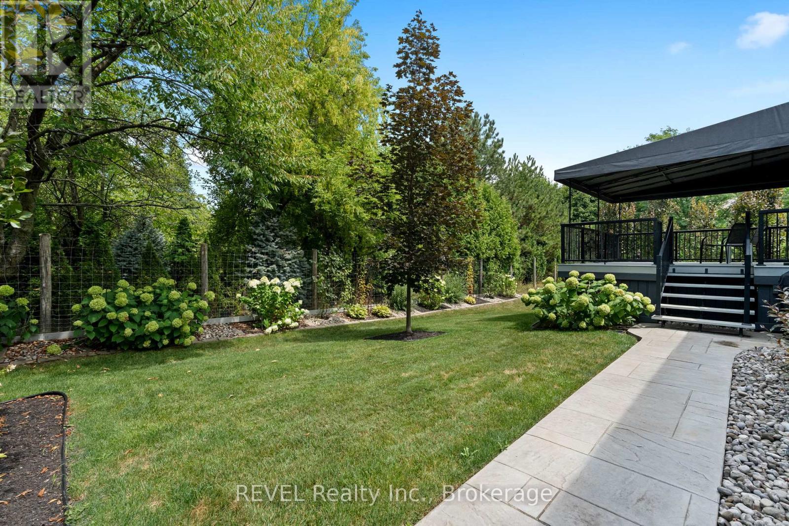 2 Tulip Tree Road, Niagara-On-The-Lake, Ontario  L0S 1J0 - Photo 38 - X12561870
