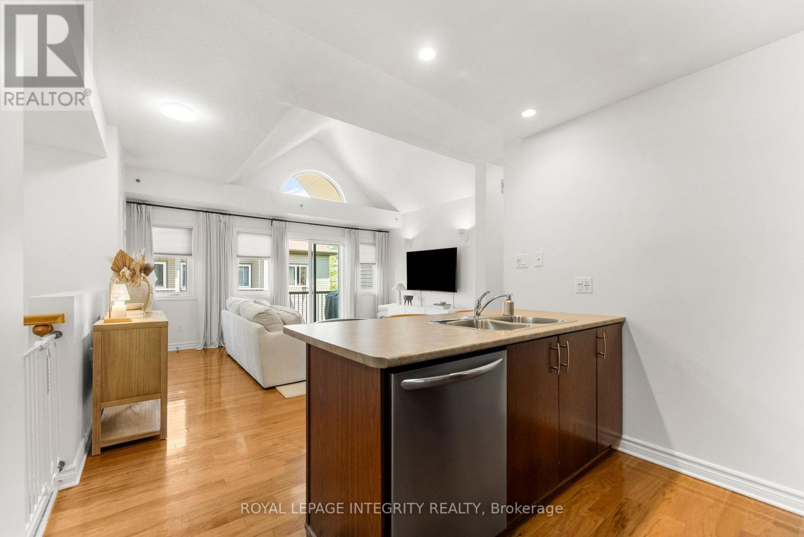 I - 1109 Stittsville Main Street, Ottawa, Ontario  K2S 0C6 - Photo 6 - X12162555