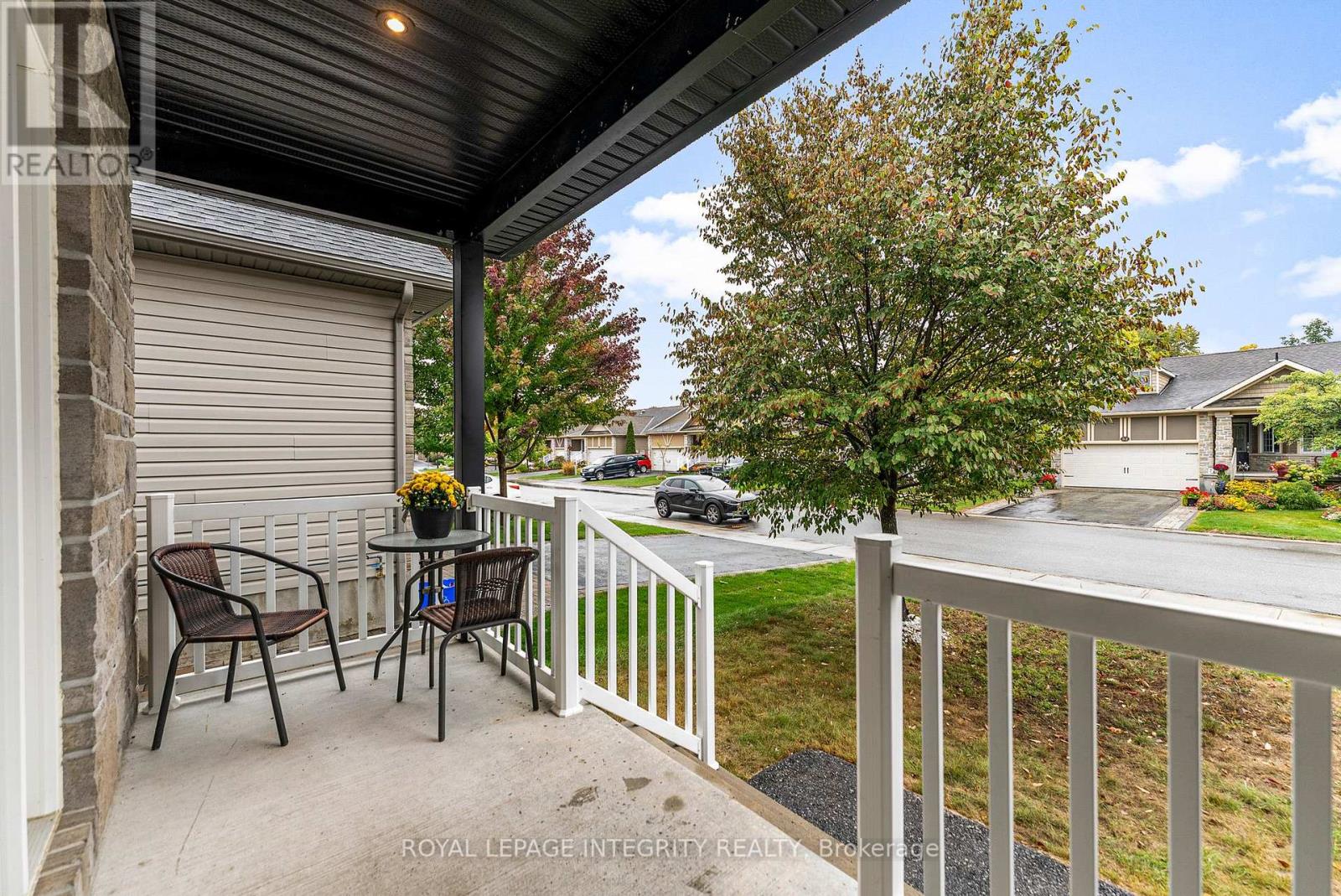 53 Willowshore Way, Carleton Place, Ontario  K7C 0B1 - Photo 3 - X12463495