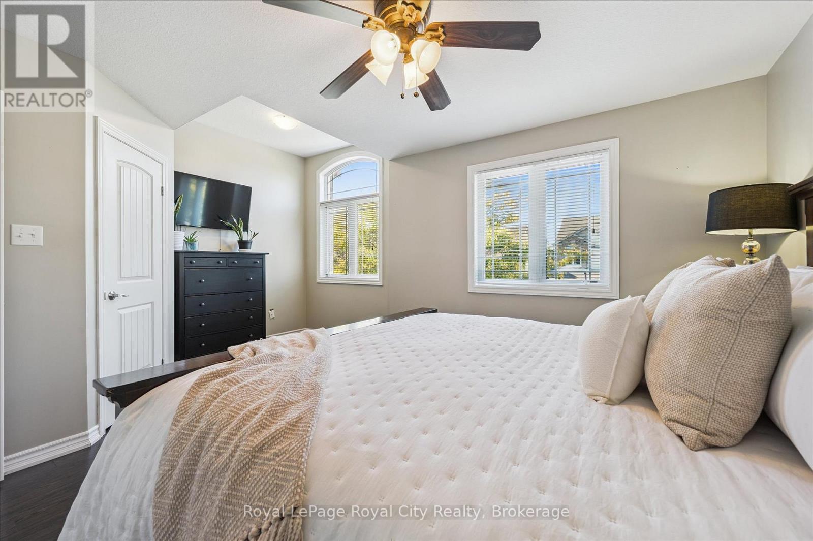 33 - 10 Katemore Drive, Guelph, Ontario N1L 0J2 - Photo 18 - X12561910