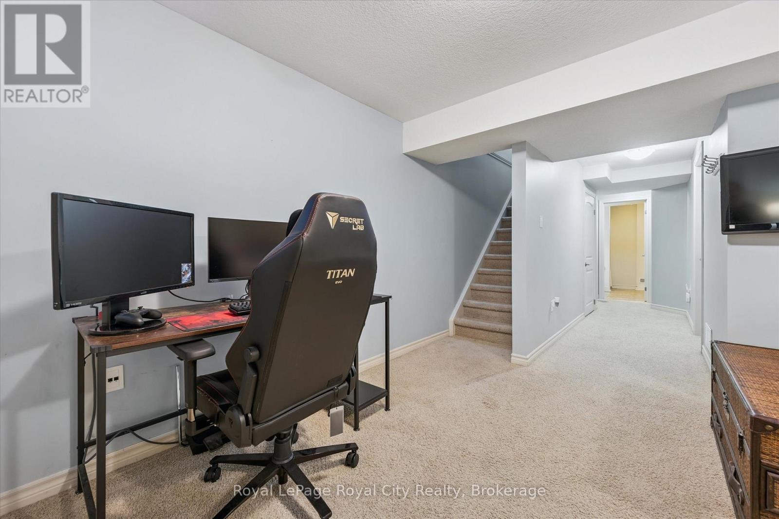 33 - 10 Katemore Drive, Guelph, Ontario N1L 0J2 - Photo 29 - X12561910