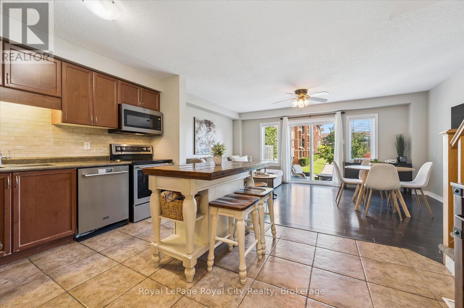 33 - 10 Katemore Drive, Guelph, Ontario N1L 0J2 - Photo 6 - X12561910