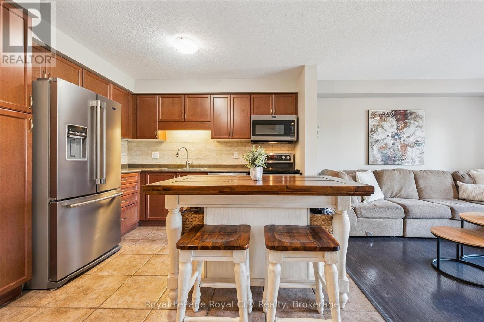 33 - 10 Katemore Drive, Guelph, Ontario N1L 0J2 - Photo 7 - X12561910