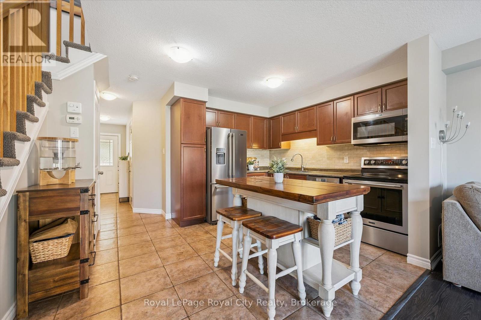 33 - 10 Katemore Drive, Guelph, Ontario N1L 0J2 - Photo 8 - X12561910