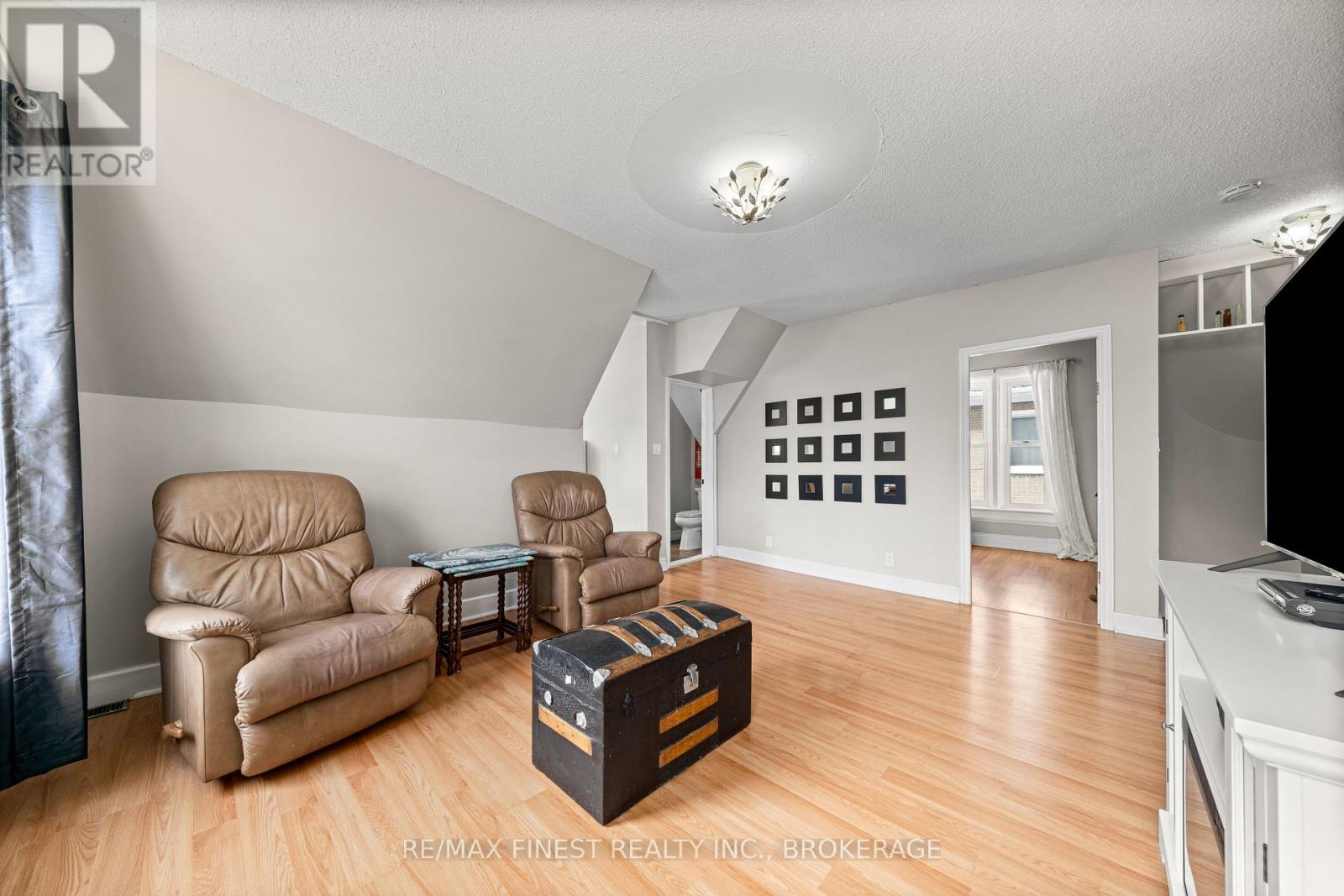 21a Centre Street, Prince Edward County, Ontario  K0K 2T0 - Photo 23 - X12315483