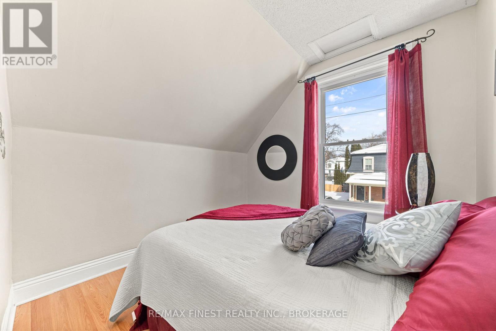 21a Centre Street, Prince Edward County, Ontario  K0K 2T0 - Photo 27 - X12315483