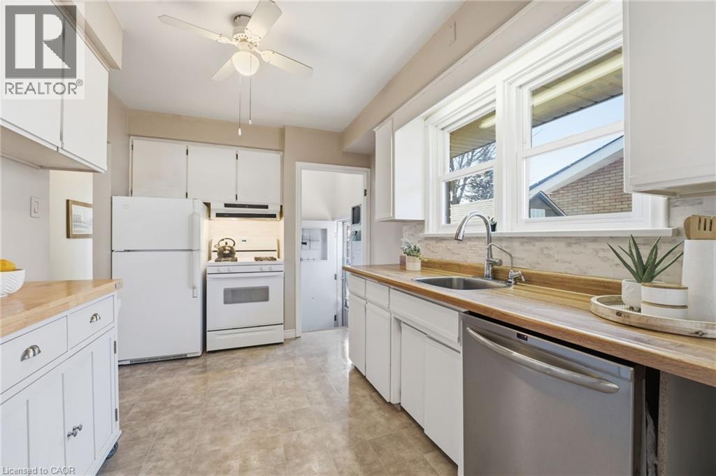 11 Kensington Avenue, Kitchener, Ontario N2B 1J5 - Photo 6 - 40789517