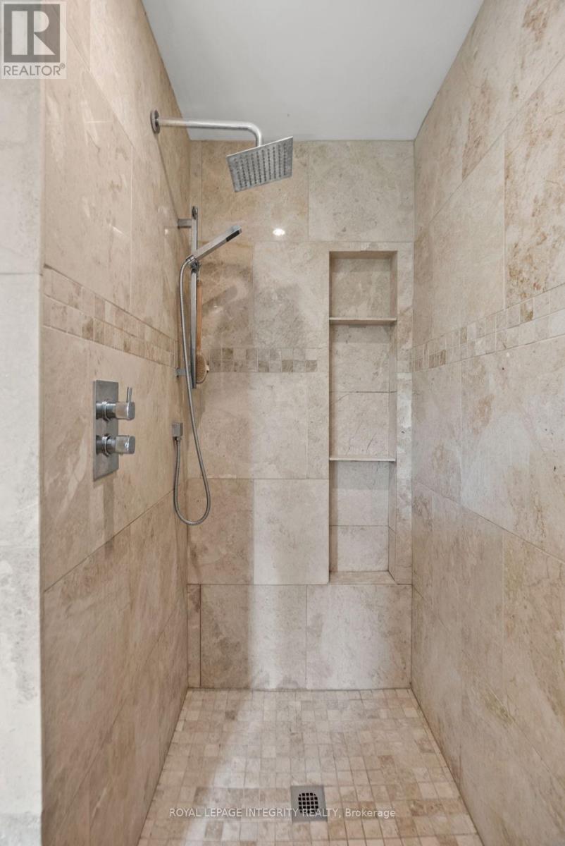 6 Marchbrook Circle, Ottawa, Ontario  K2W 1A1 - Photo 37 - X12456164