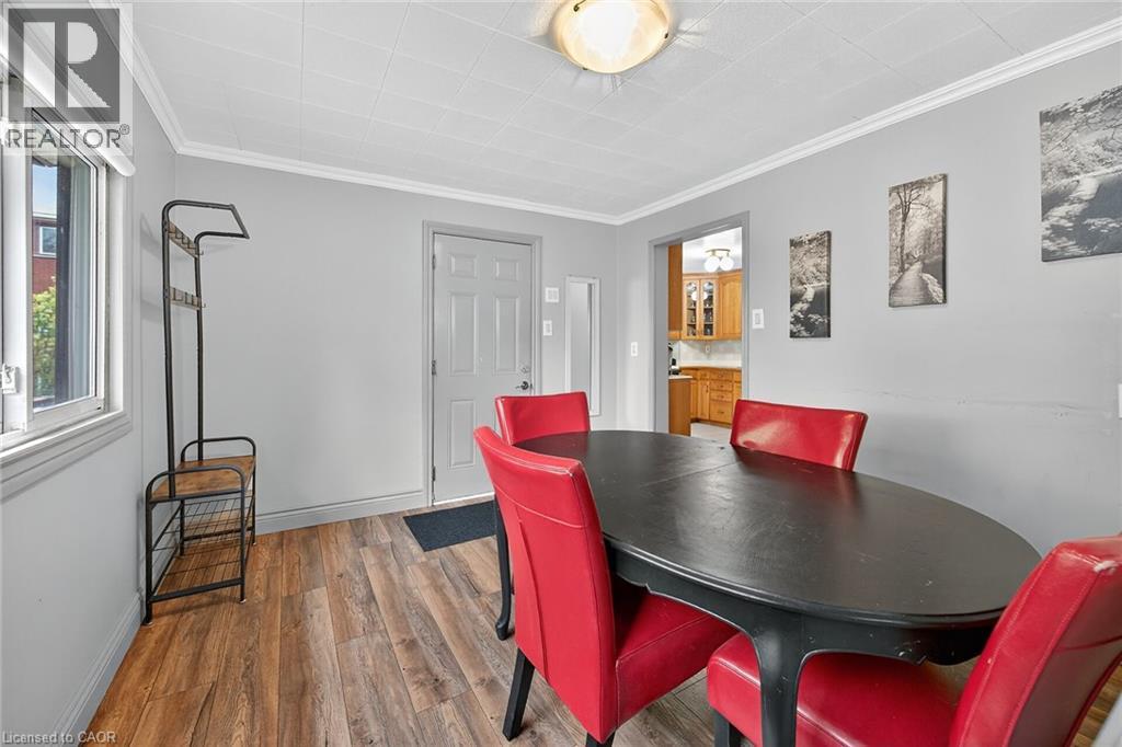 49 East 33rd Street, Hamilton, Ontario  L8V 3S9 - Photo 16 - 40786757