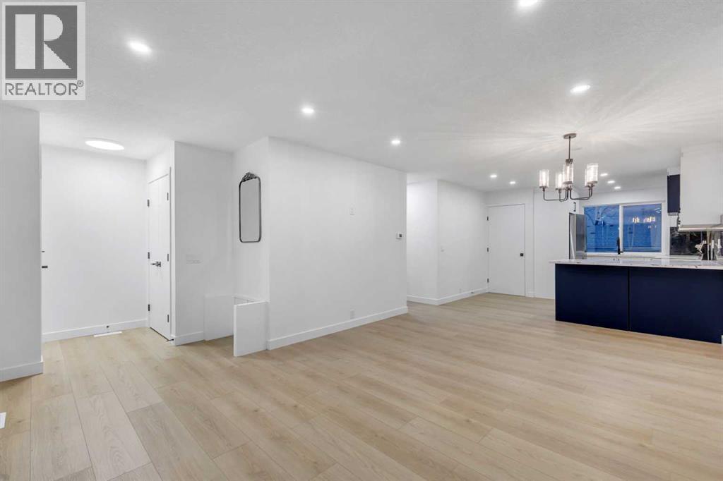 16 Faldale Close Ne, Calgary, Alberta  T3J 1V9 - Photo 8 - A2270795