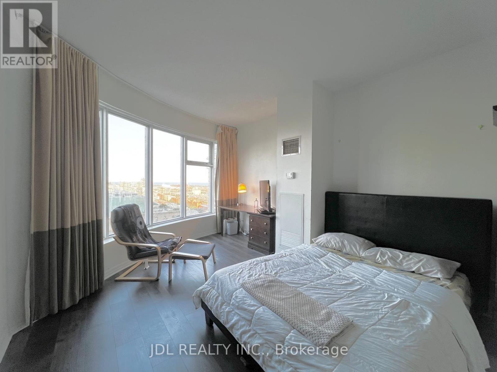 2706 - 1 King Street W, Toronto, Ontario  M5H 1A1 - Photo 3 - C12561694