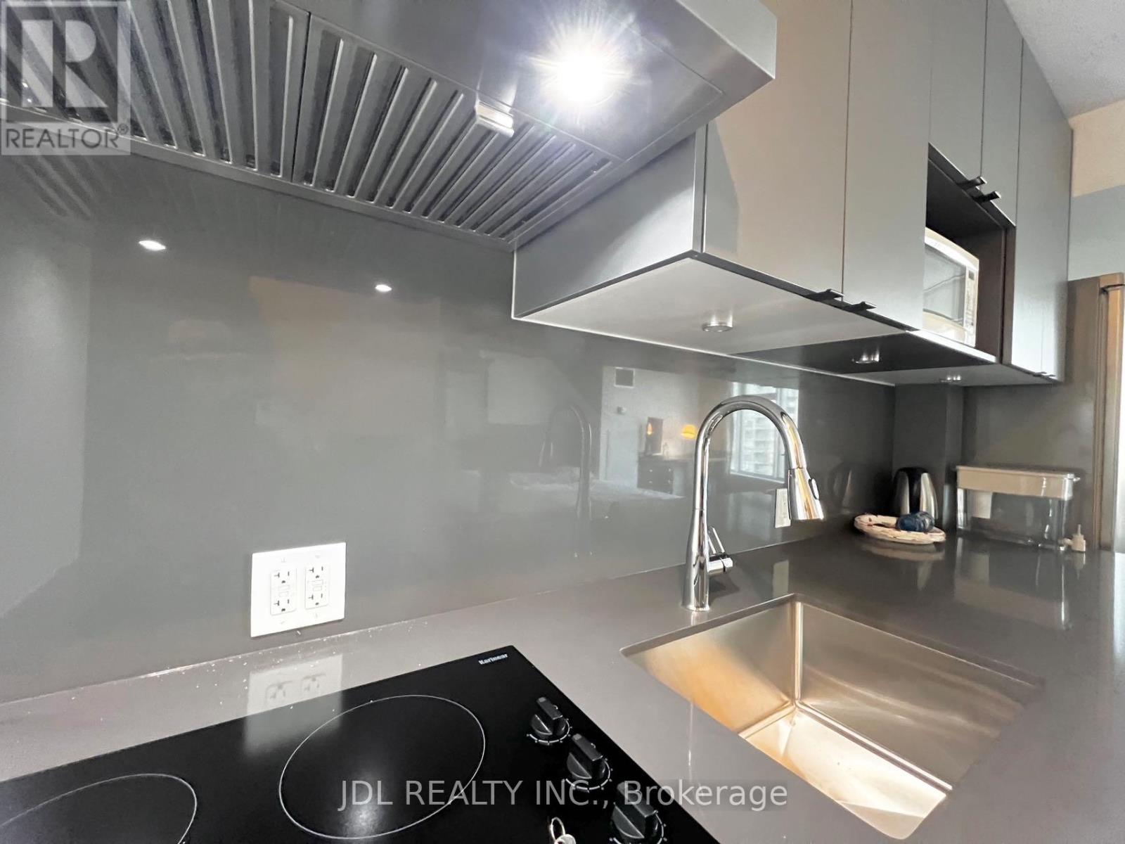 2706 - 1 King Street W, Toronto, Ontario  M5H 1A1 - Photo 6 - C12561694