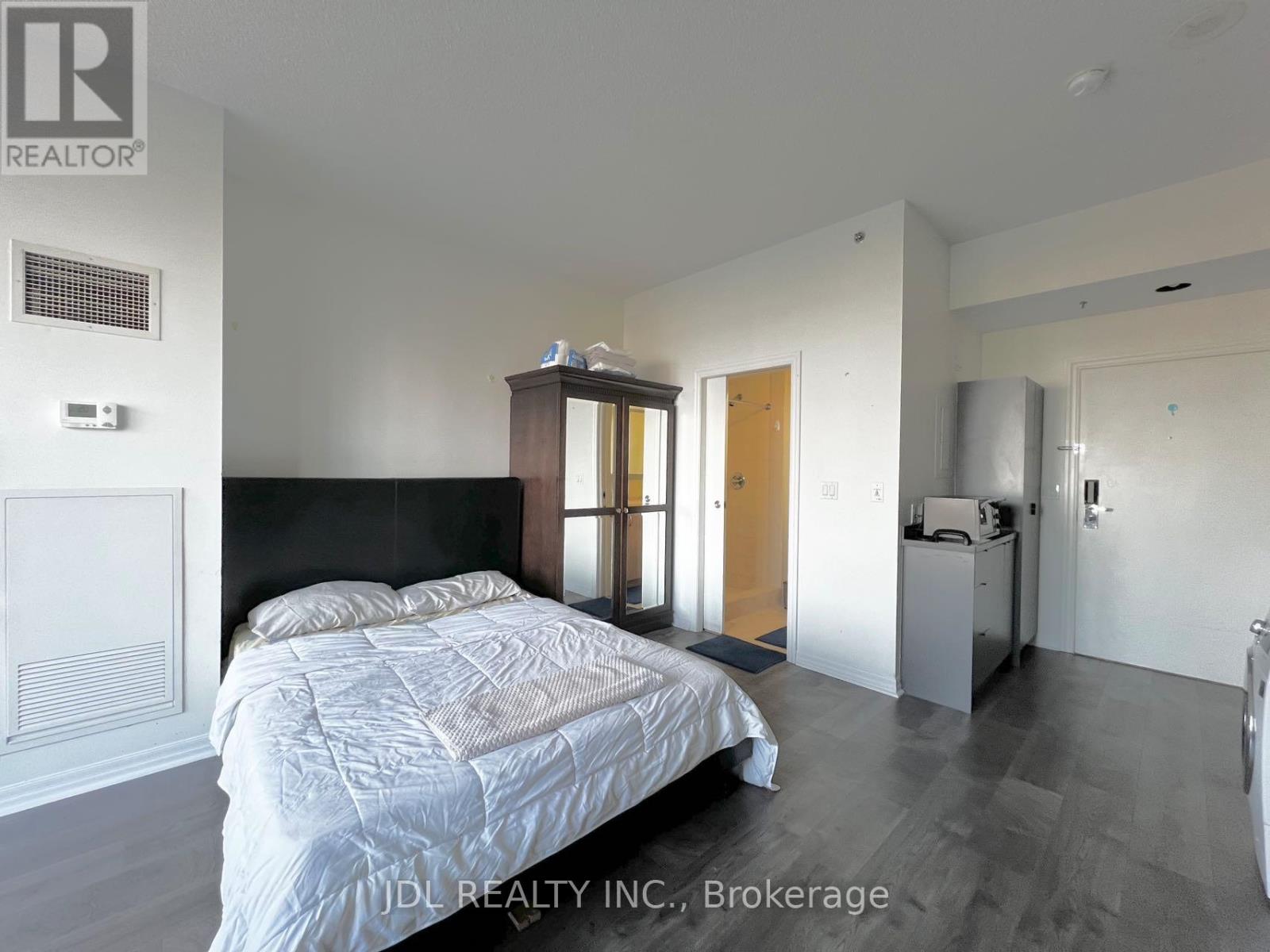 2706 - 1 King Street W, Toronto, Ontario  M5H 1A1 - Photo 7 - C12561694