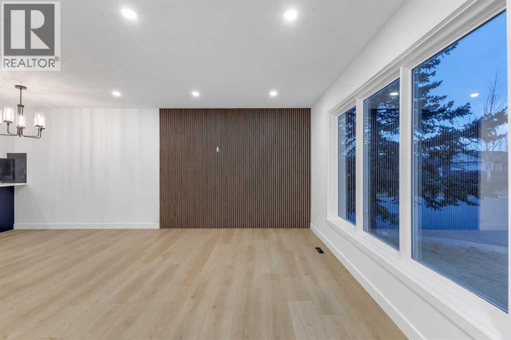 16 Faldale Close Ne, Calgary, Alberta  T3J 1V9 - Photo 6 - A2270795