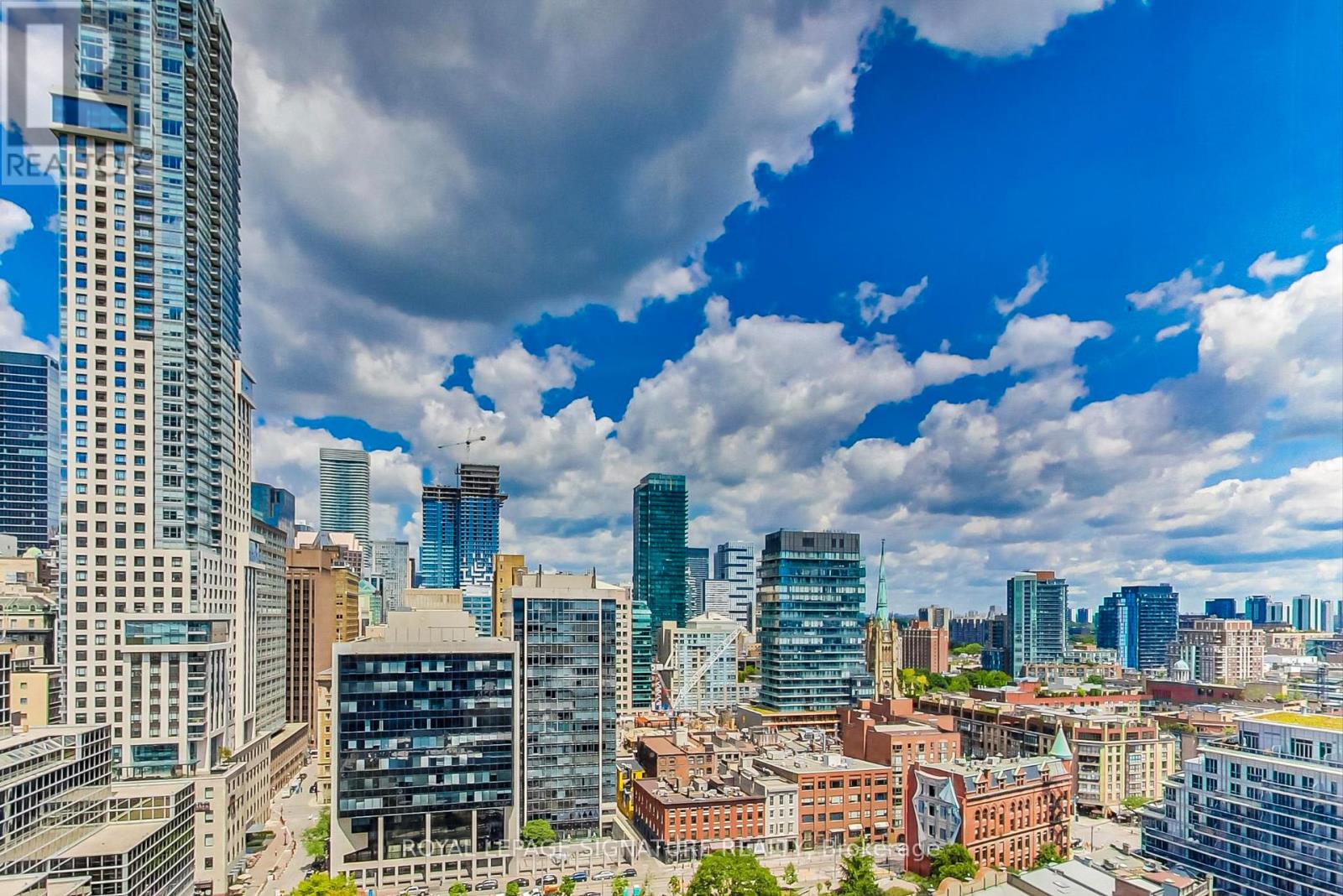 2009 - 1 Scott Street, Toronto, Ontario  M5E 1A1 - Photo 10 - C12561764