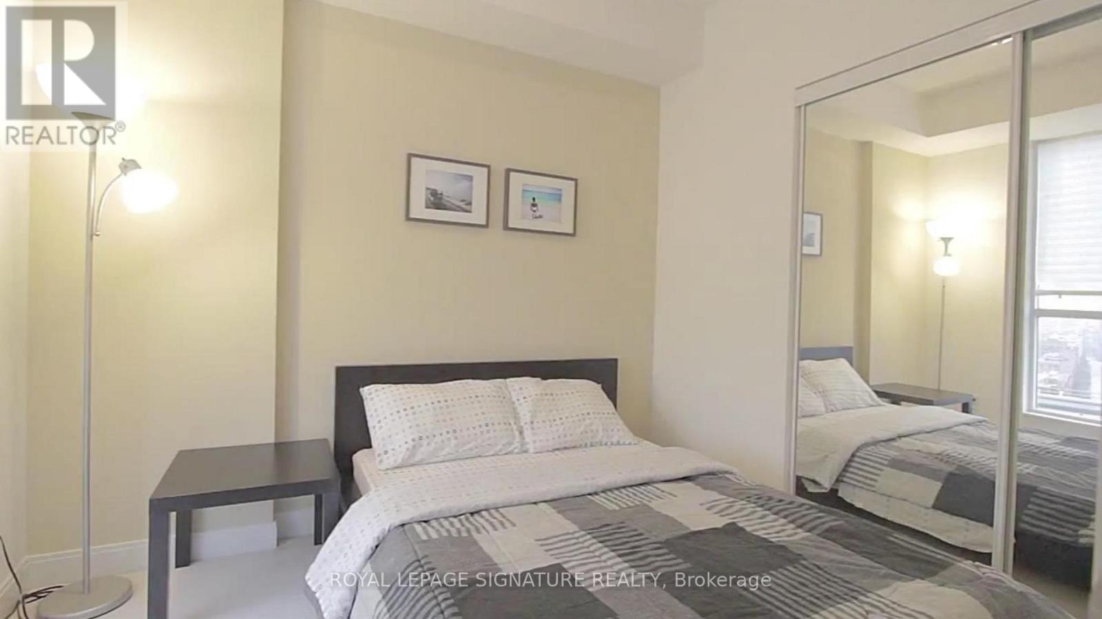 2009 - 1 Scott Street, Toronto, Ontario  M5E 1A1 - Photo 11 - C12561764