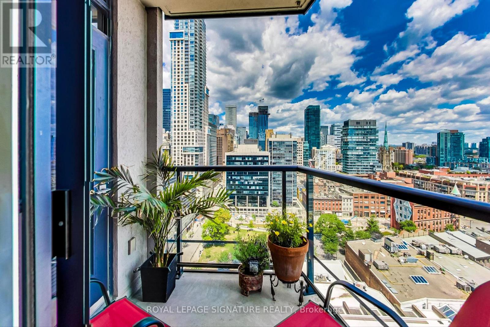 2009 - 1 Scott Street, Toronto, Ontario  M5E 1A1 - Photo 13 - C12561764