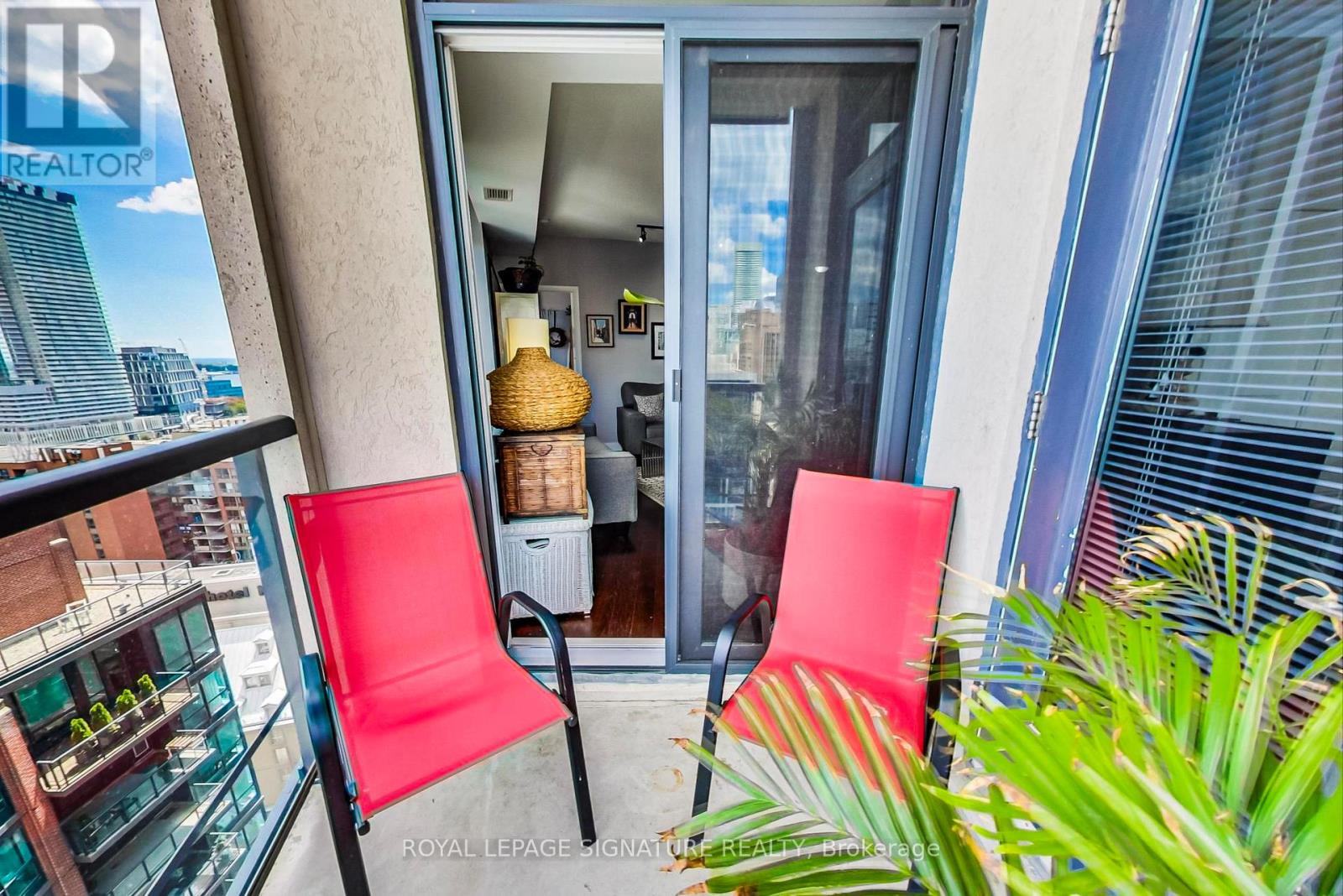 2009 - 1 Scott Street, Toronto, Ontario  M5E 1A1 - Photo 15 - C12561764