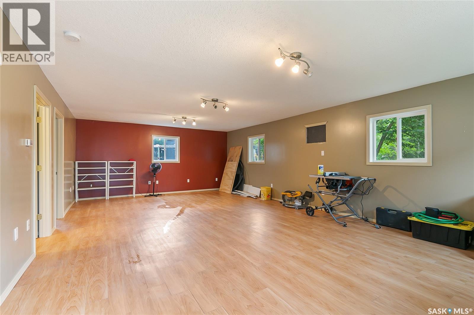 451 9th Street E, Regina Beach, Saskatchewan  S0G 4C0 - Photo 32 - SK024397