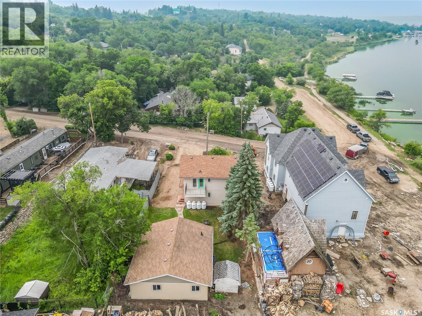 451 9th Street E, Regina Beach, Saskatchewan  S0G 4C0 - Photo 39 - SK024397