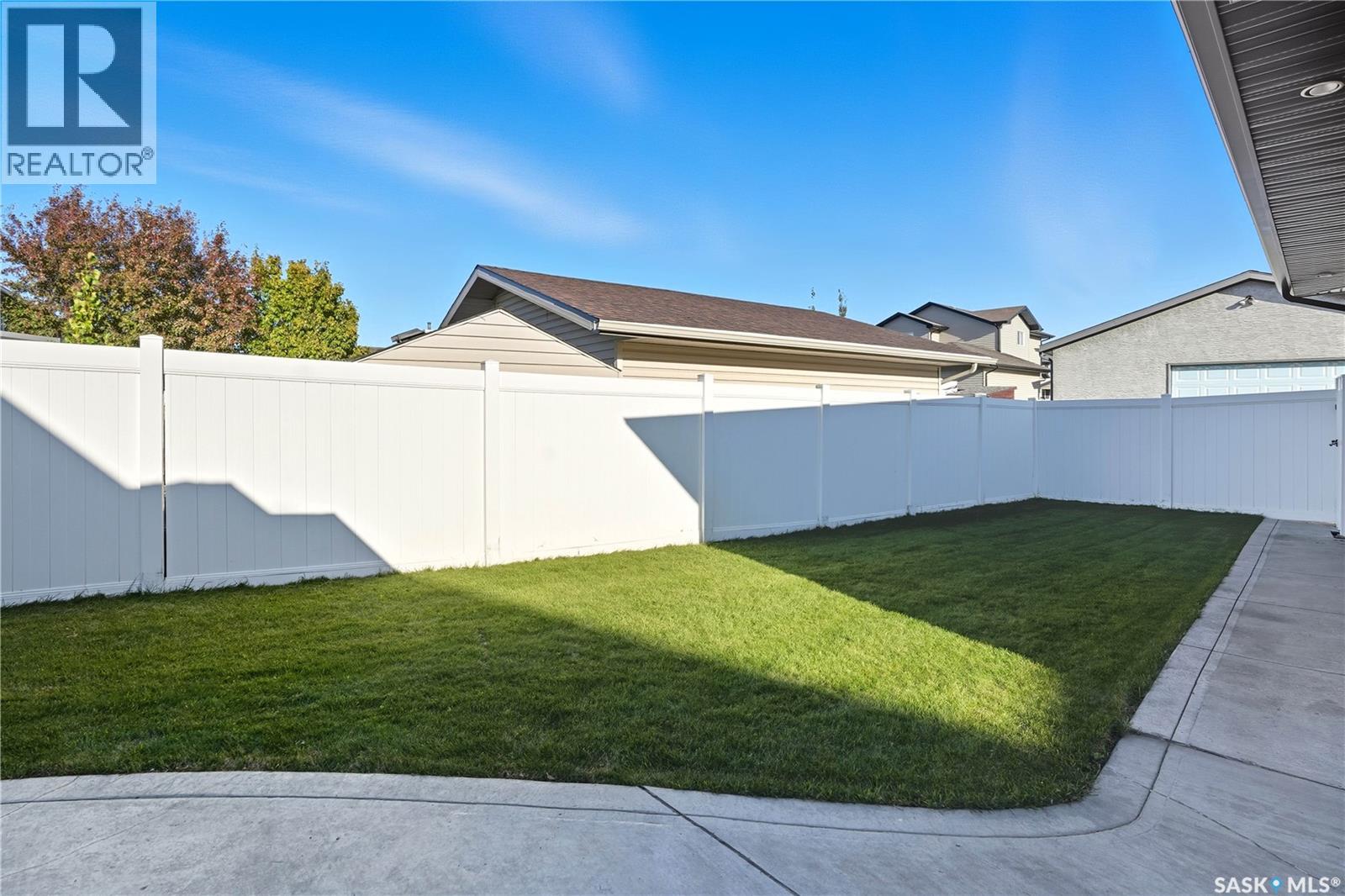 1827 Norman Mackenzie Road, Regina, Saskatchewan  S4X 0A5 - Photo 41 - SK024229