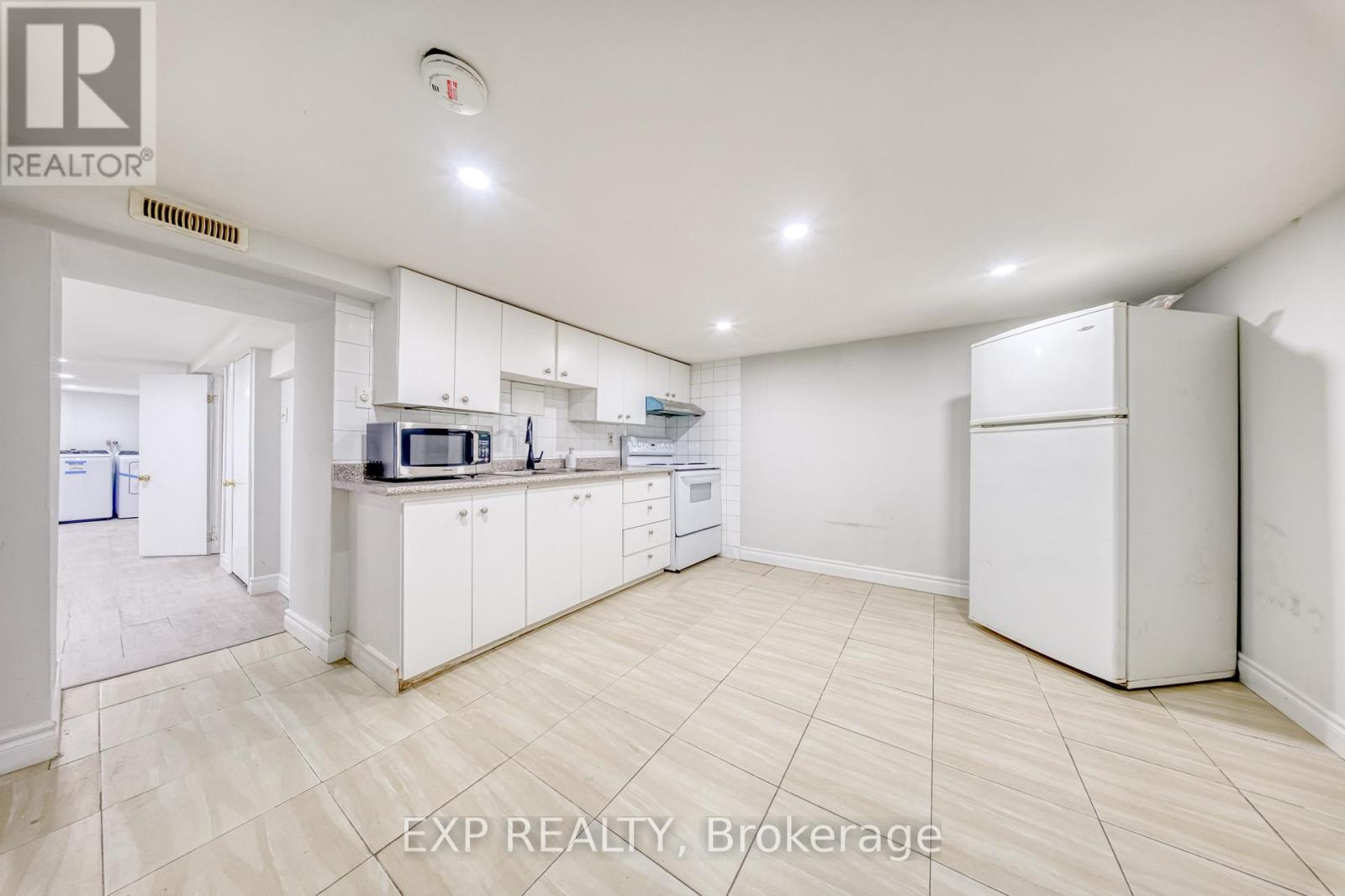 Lower - 1678 Kingston Road, Toronto, Ontario  M1N 1S5 - Photo 7 - E12561766