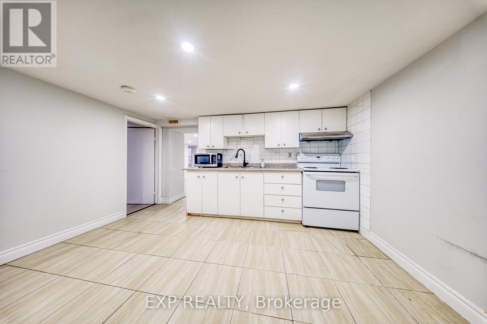 Lower - 1678 Kingston Road, Toronto, Ontario  M1N 1S5 - Photo 9 - E12561766