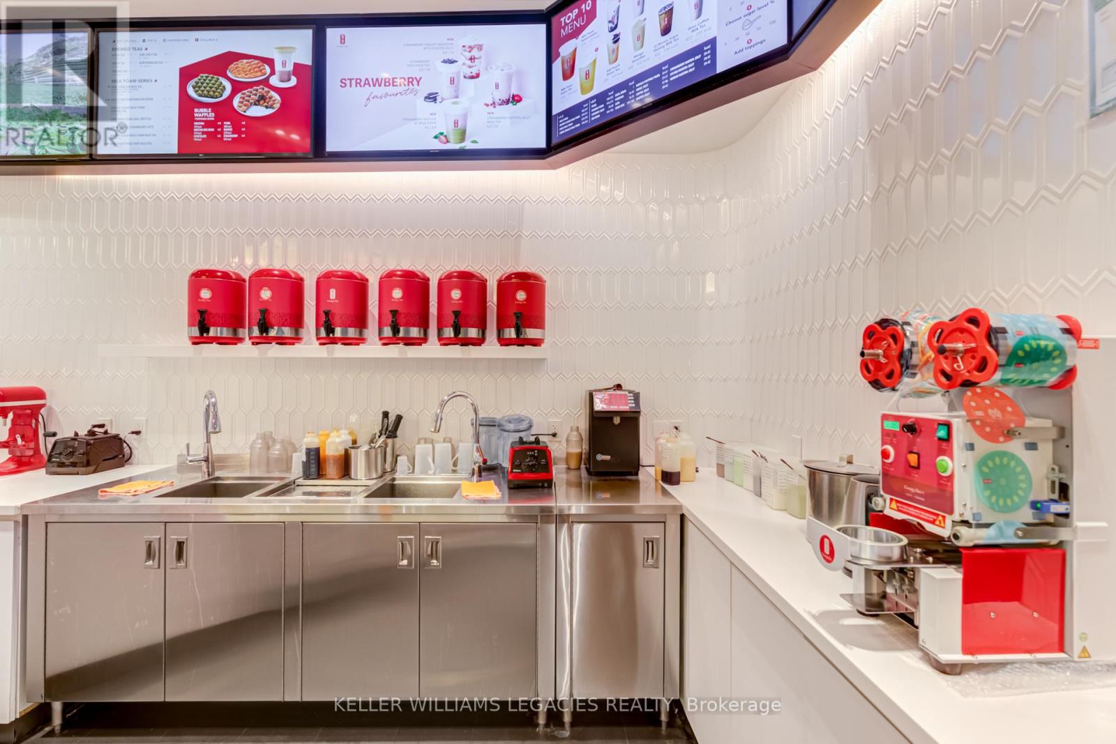 1885a - 25 The West Mall, Toronto, Ontario M9C 1B8 - Photo 5 - W12266367