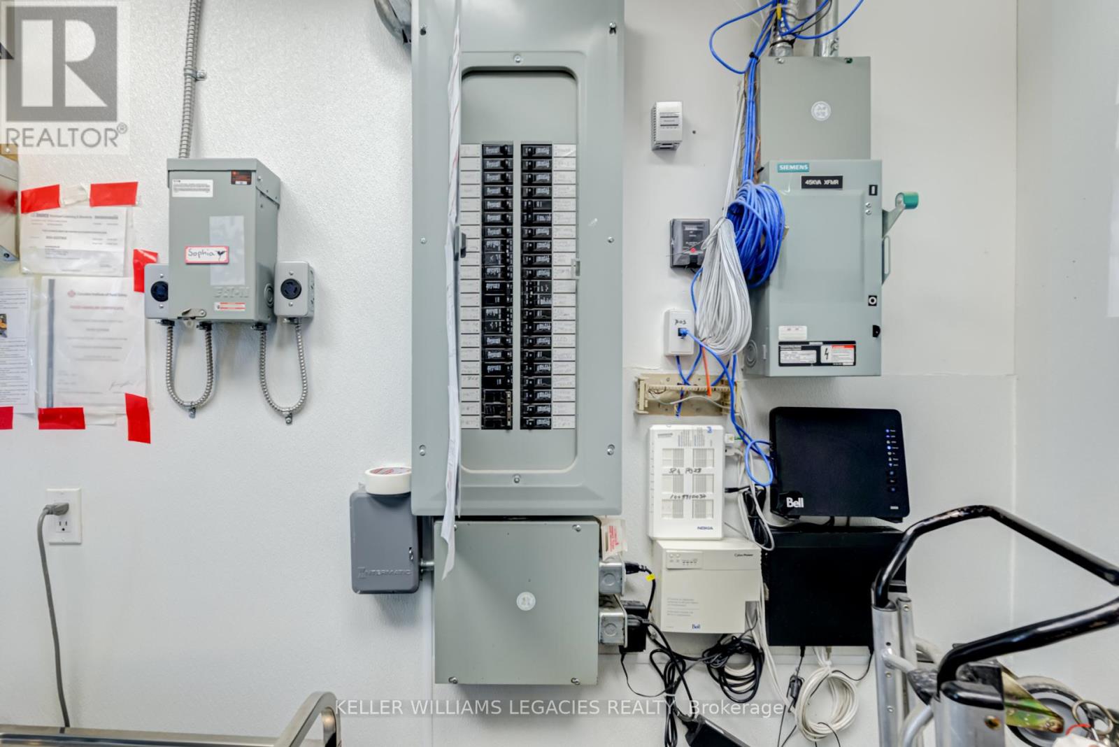 1885a - 25 The West Mall, Toronto, Ontario M9C 1B8 - Photo 11 - W12266367