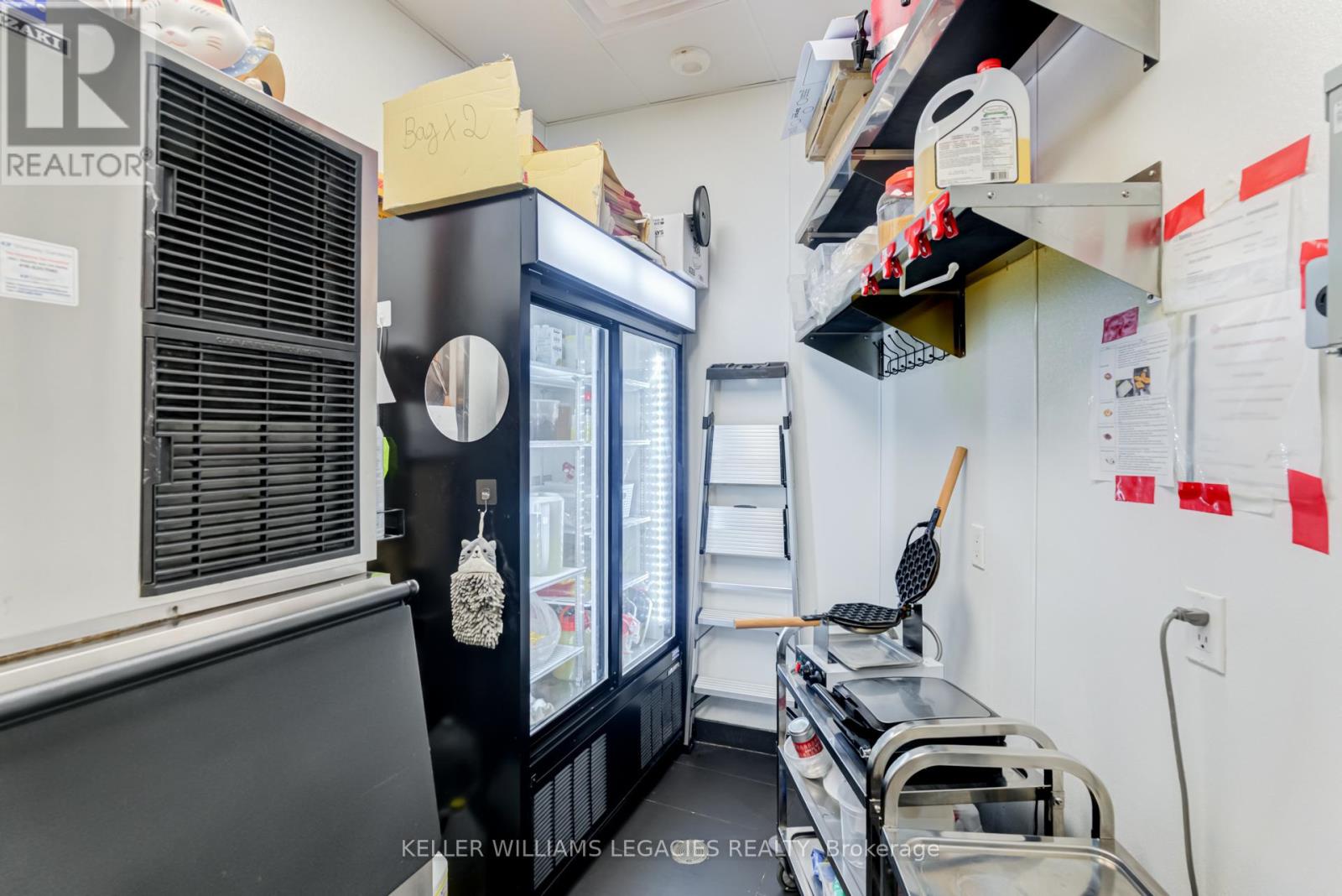 1885a - 25 The West Mall, Toronto, Ontario M9C 1B8 - Photo 12 - W12266367