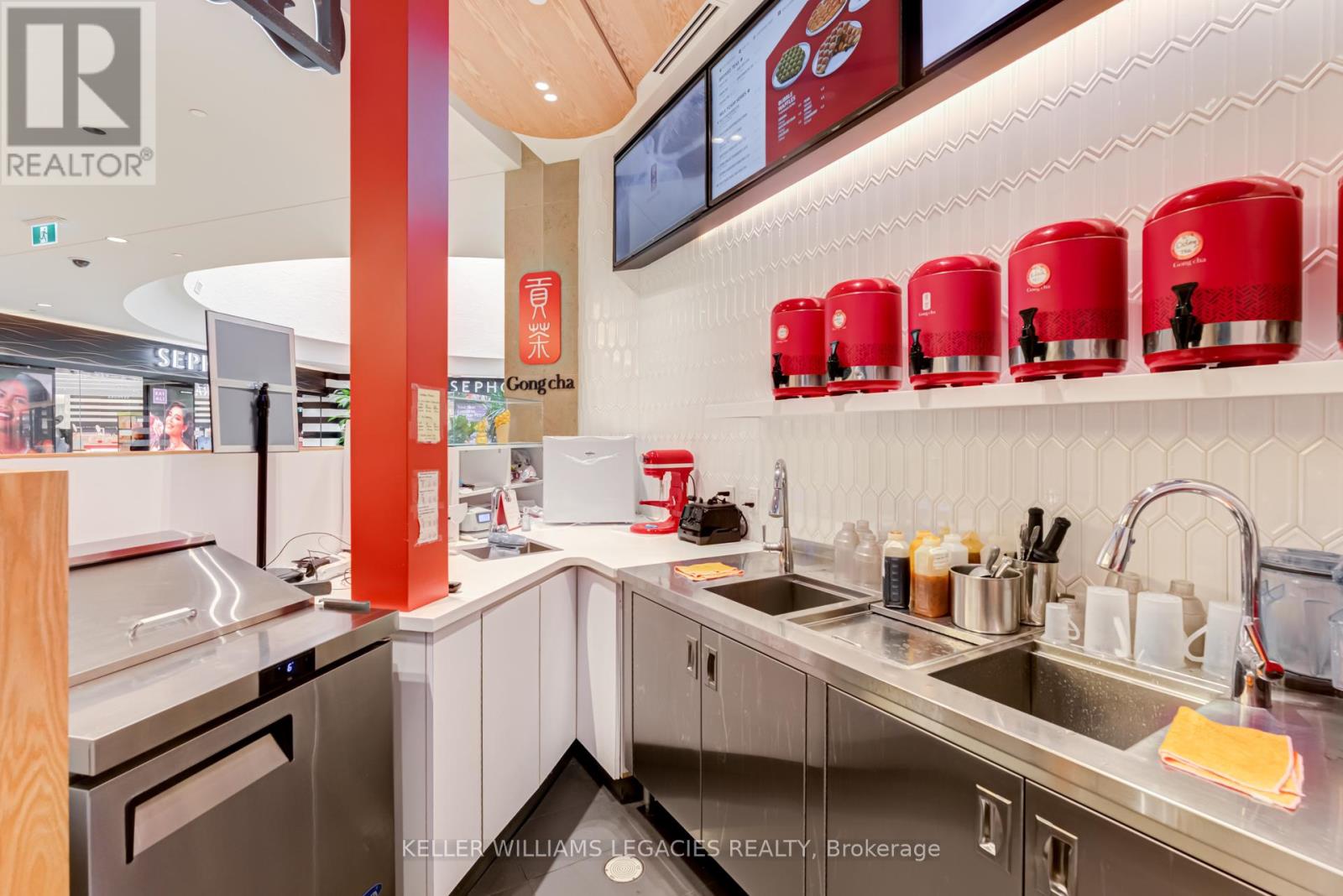 1885a - 25 The West Mall, Toronto, Ontario M9C 1B8 - Photo 7 - W12266367