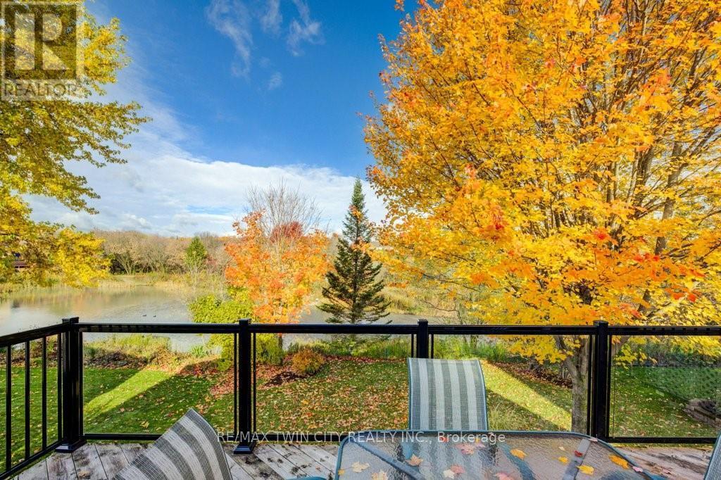 670 Salzburg Drive, Waterloo, Ontario N2V 2N8 - Photo 17 - X12512492