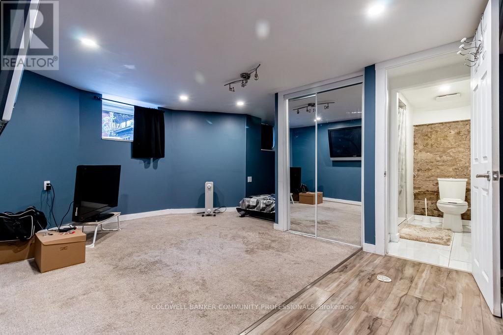 34 Holton Avenue S, Hamilton, Ontario  L8M 2L2 - Photo 40 - X12551830