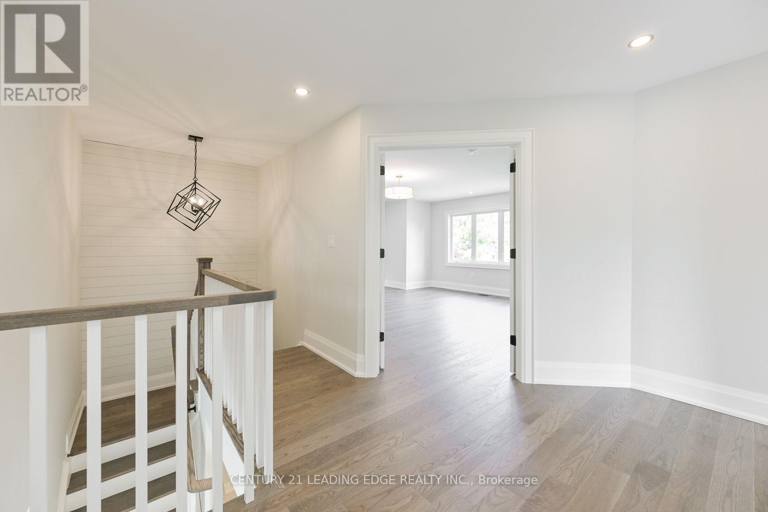 826 Montsell Avenue, Georgina, Ontario  L0E 1S0 - Photo 22 - N12561690