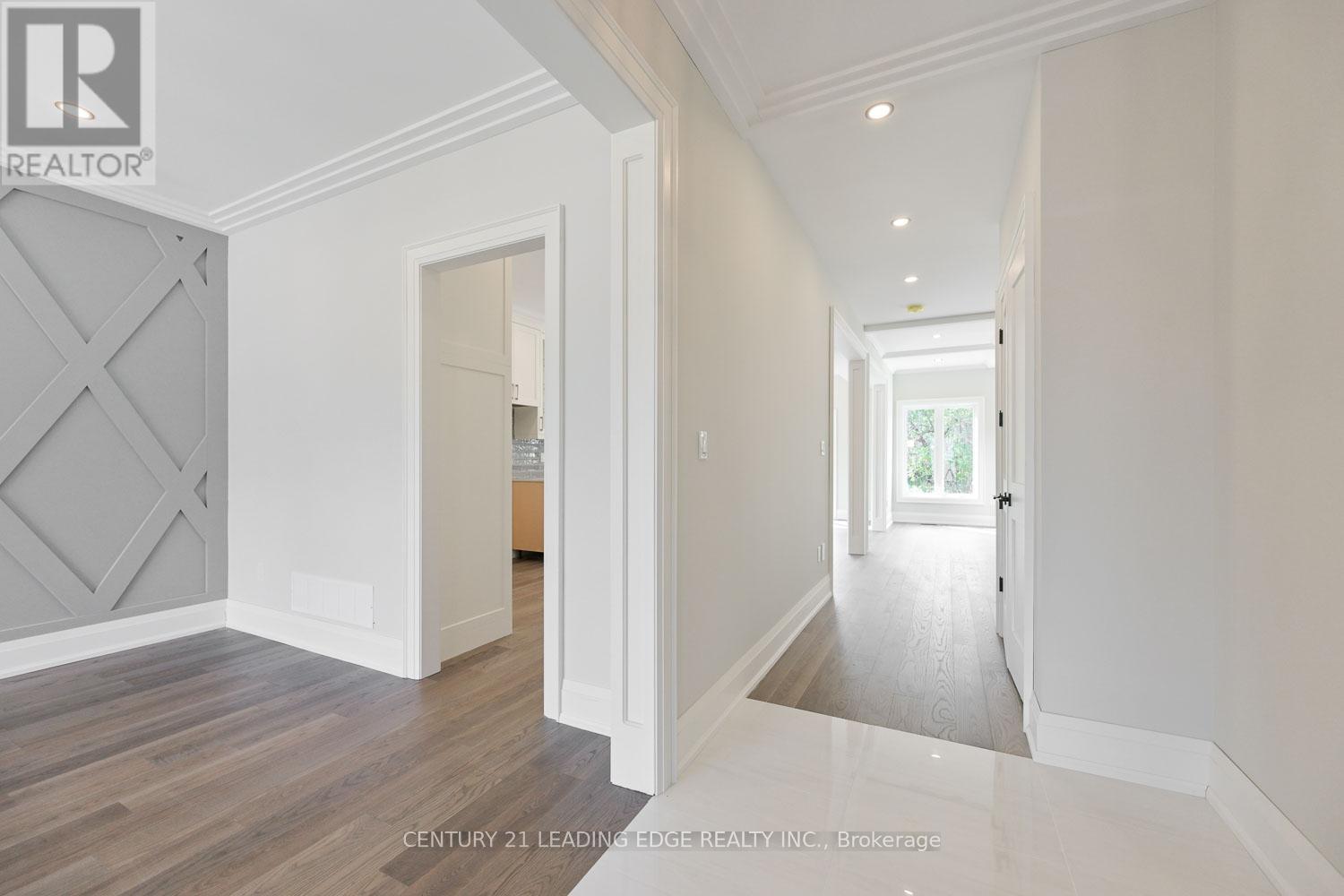 826 Montsell Avenue, Georgina, Ontario  L0E 1S0 - Photo 6 - N12561690