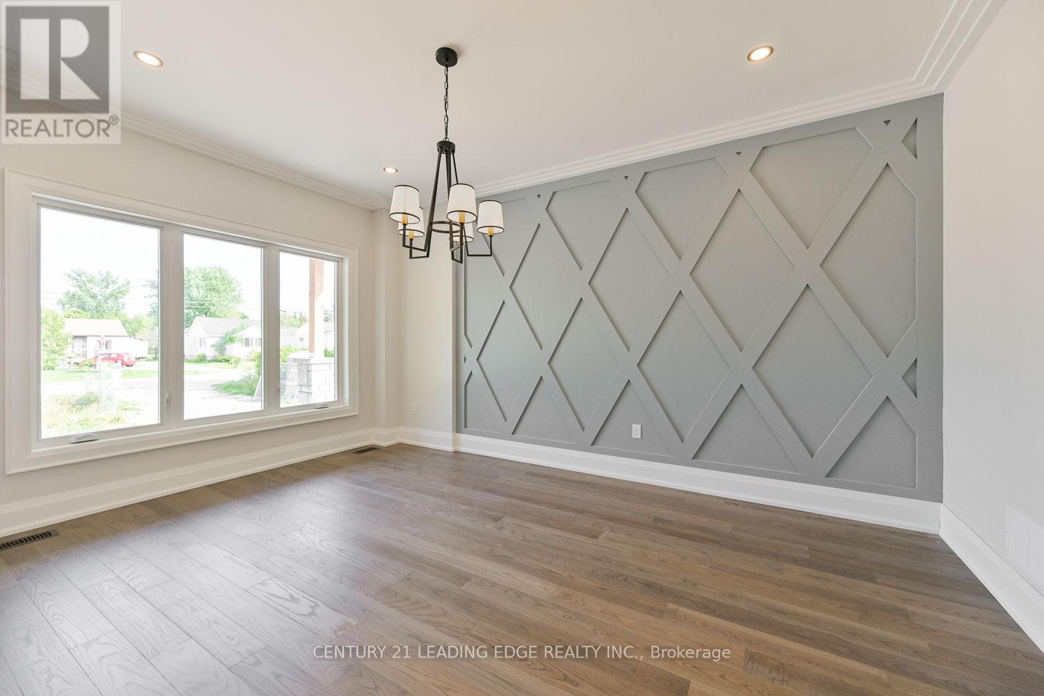 826 Montsell Avenue, Georgina, Ontario  L0E 1S0 - Photo 7 - N12561690