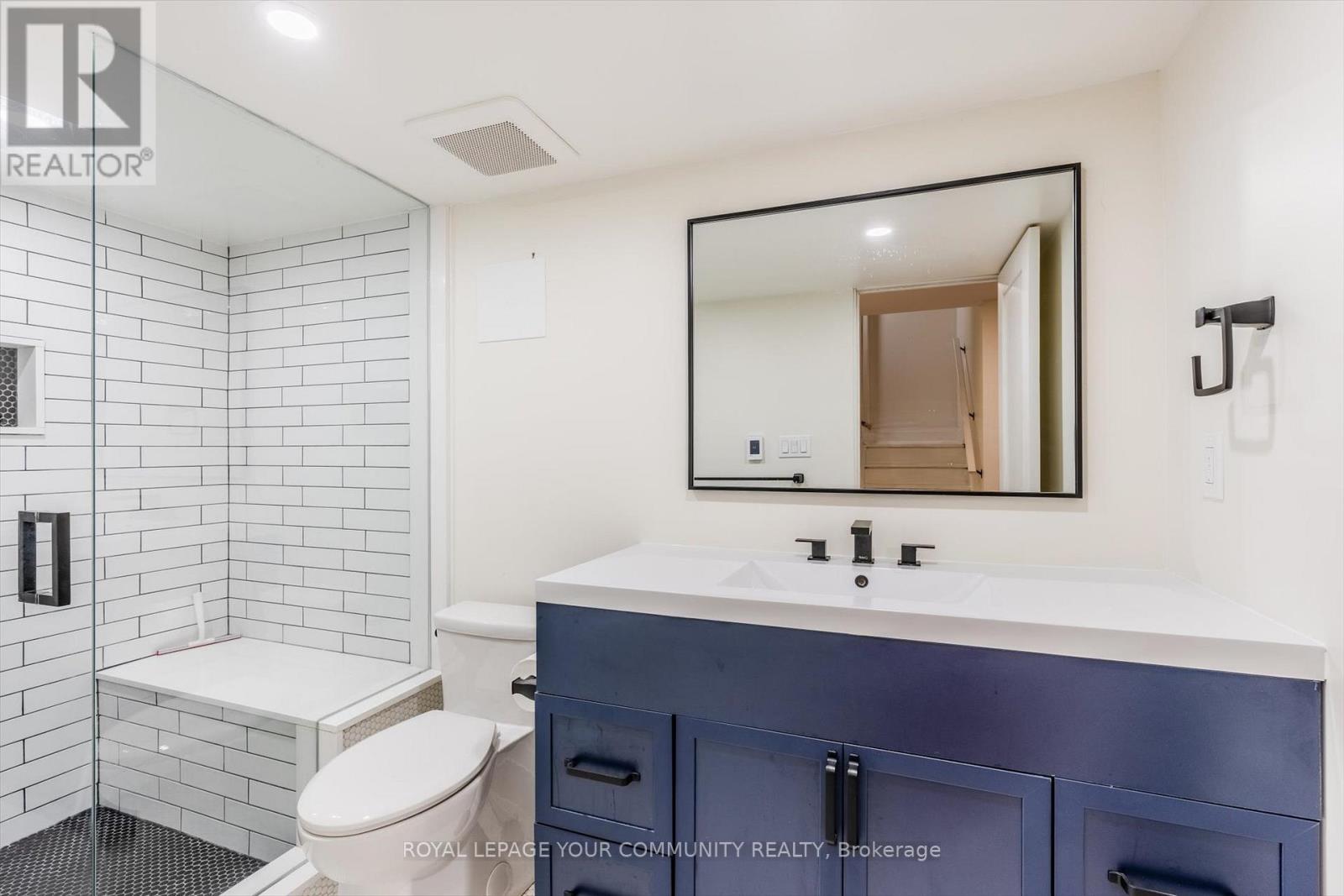 17 Castle Park Boulevard, Vaughan, Ontario  L4H 1V3 - Photo 29 - N12561724