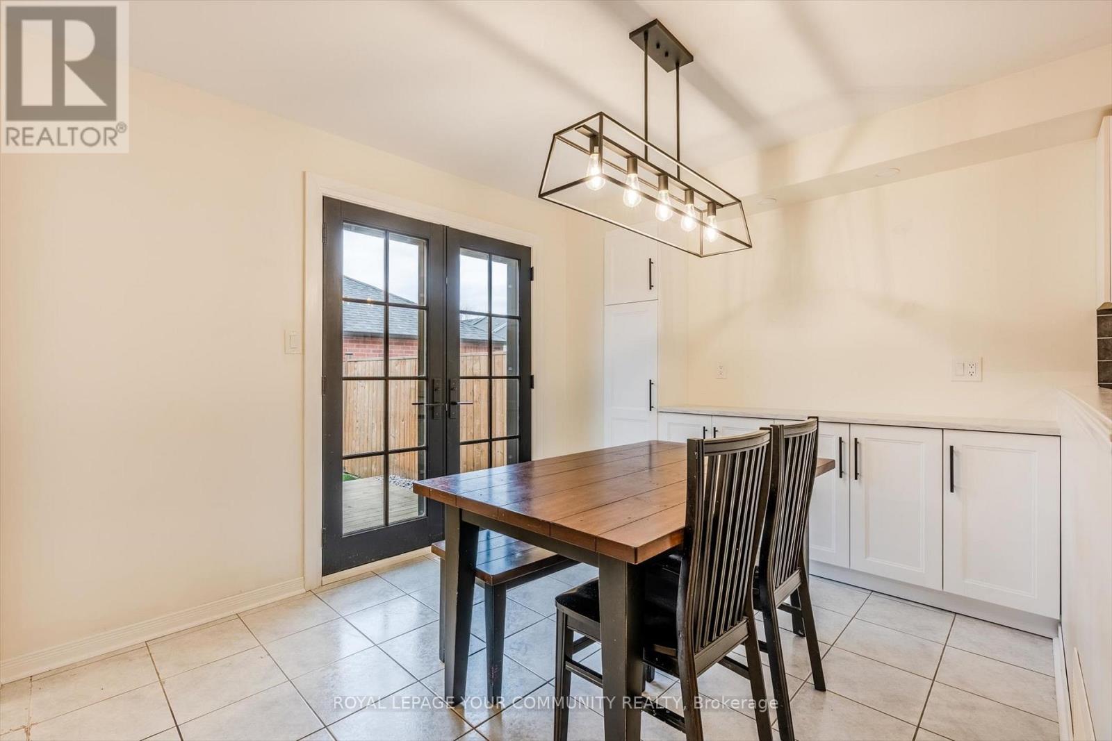 17 Castle Park Boulevard, Vaughan, Ontario  L4H 1V3 - Photo 7 - N12561724