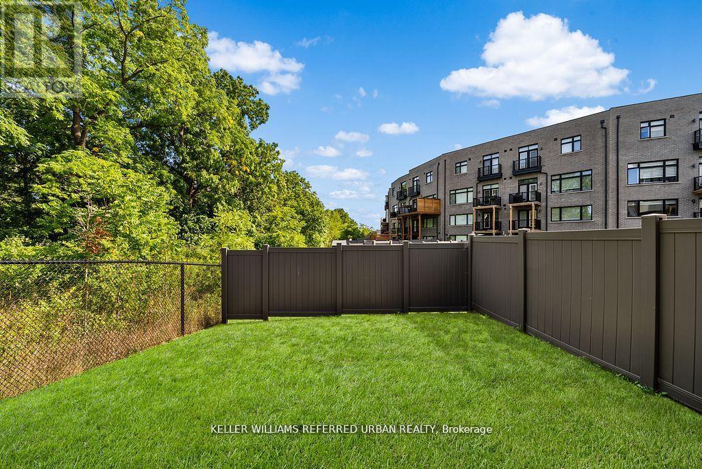 147 Lebovic Campus Drive, Vaughan, Ontario  L6A 5A1 - Photo 9 - N12561748