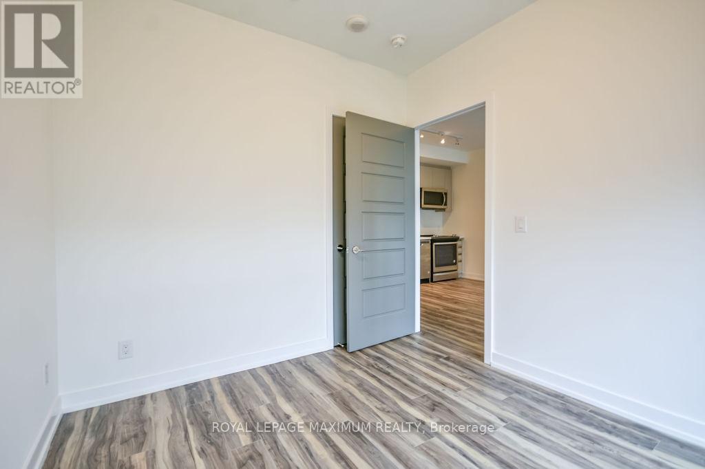 B417 - 271 Sea Ray Avenue, Innisfil, Ontario  L9S 0J4 - Photo 19 - N12561760