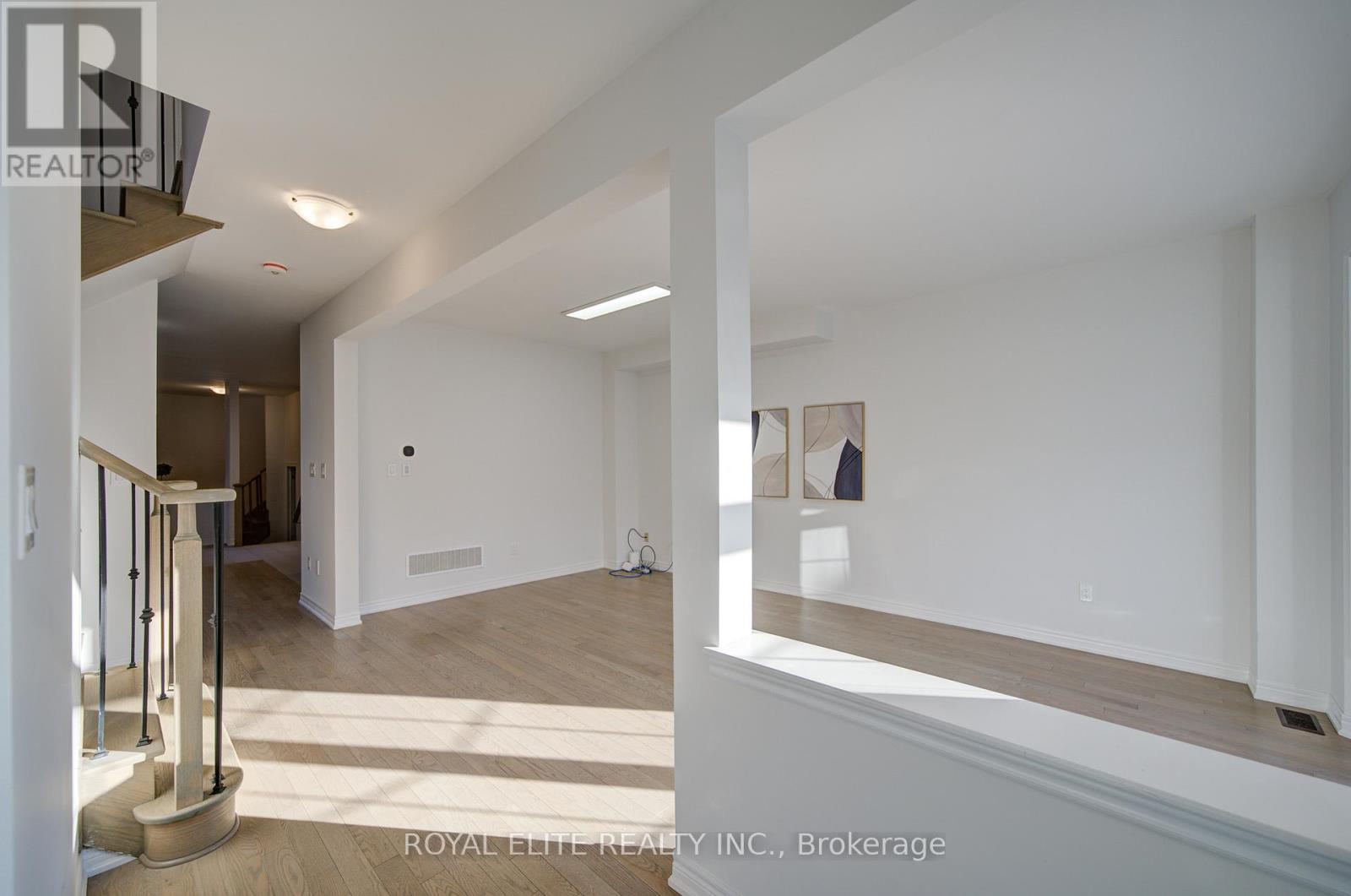 51 Albert Lewis Street, Markham, Ontario  L6B 1A8 - Photo 3 - N12561848