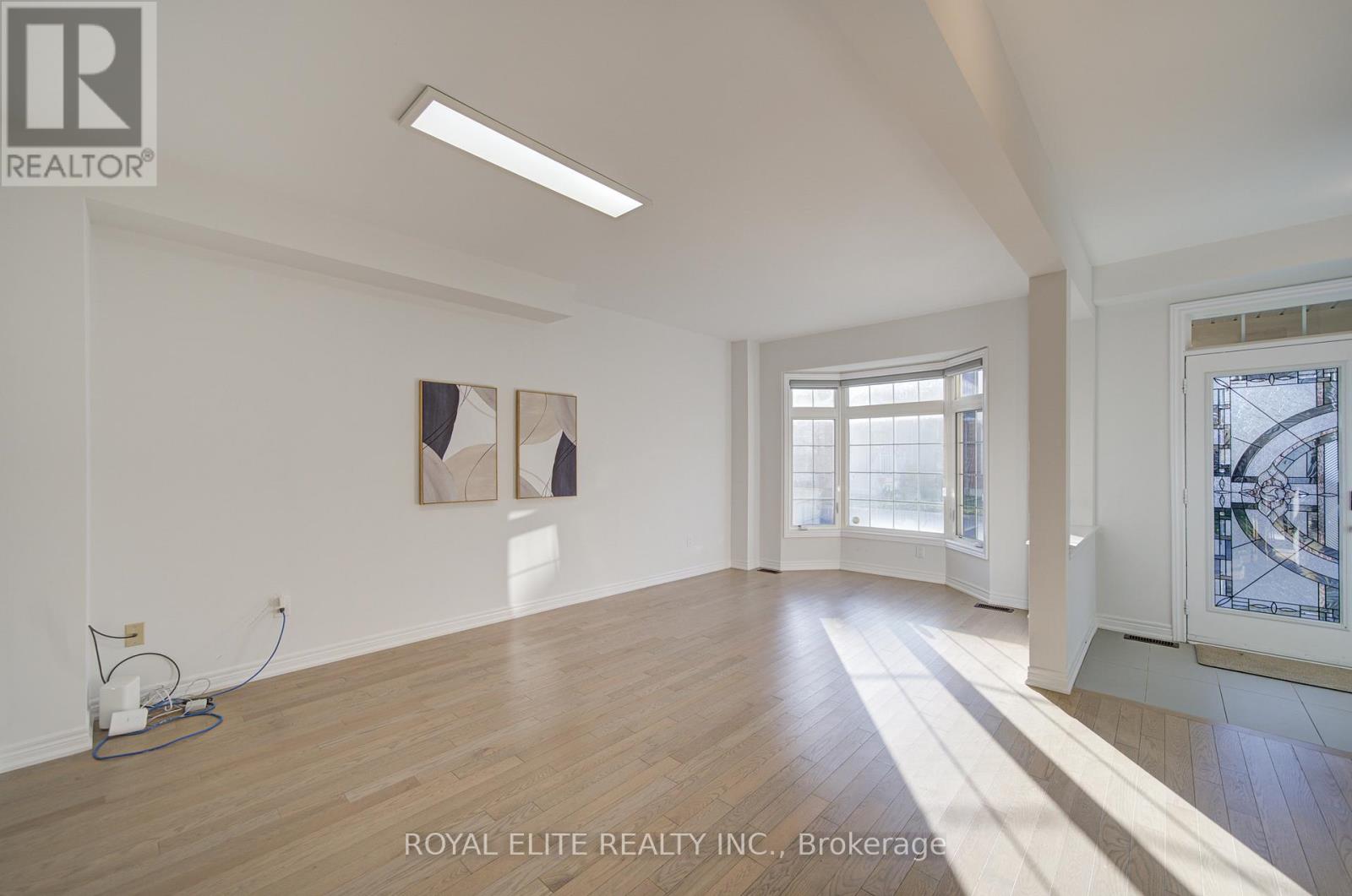 51 Albert Lewis Street, Markham, Ontario  L6B 1A8 - Photo 6 - N12561848