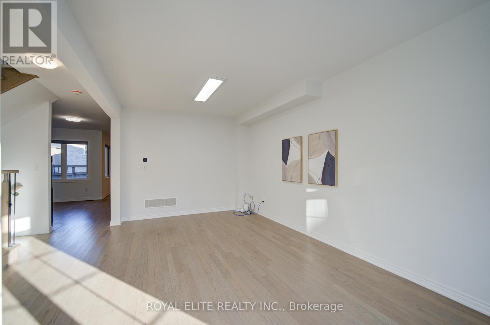 51 Albert Lewis Street, Markham, Ontario  L6B 1A8 - Photo 8 - N12561848