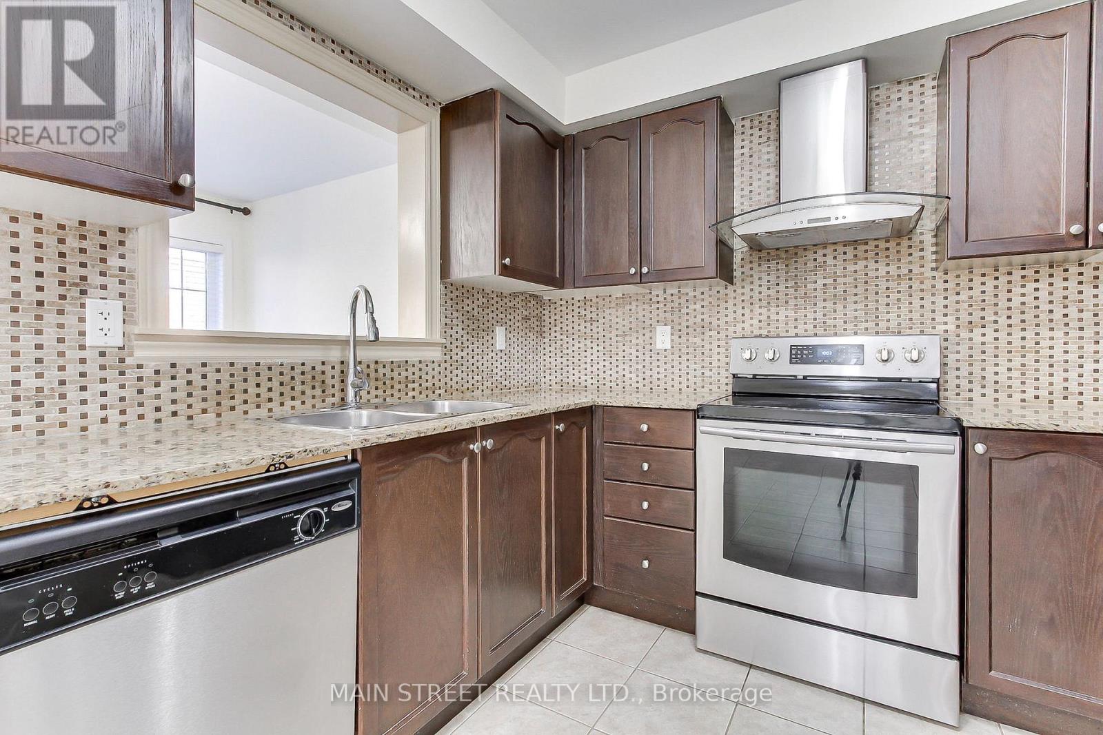 73 Four Seasons Crescent, East Gwillimbury, Ontario  L9N 0C4 - Photo 11 - N12561988