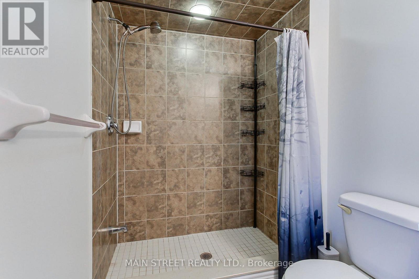 73 Four Seasons Crescent, East Gwillimbury, Ontario  L9N 0C4 - Photo 21 - N12561988