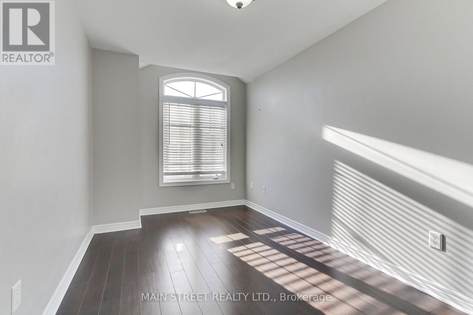 73 Four Seasons Crescent, East Gwillimbury, Ontario  L9N 0C4 - Photo 22 - N12561988