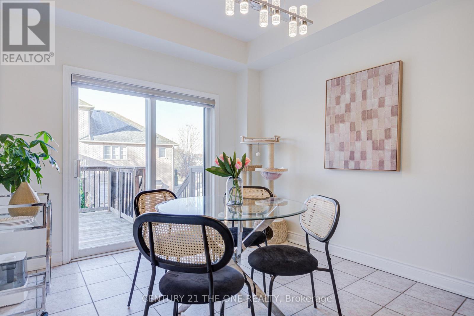 46 Mistywood Crescent, Vaughan, Ontario  L4J 9E6 - Photo 10 - N12561992