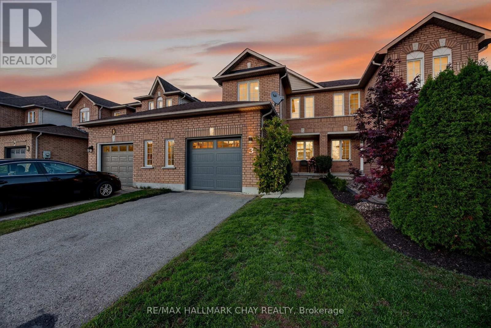 3 COLEMAN DRIVE, Barrie, Ontario